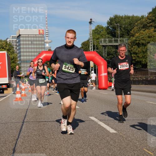 07.09.2025 - BARMER Alsterlauf Yannick Fuchs http://msf.ph/oto/8790727 07.09.2025 09:43:24 Laufen  meine-sportfotos.de