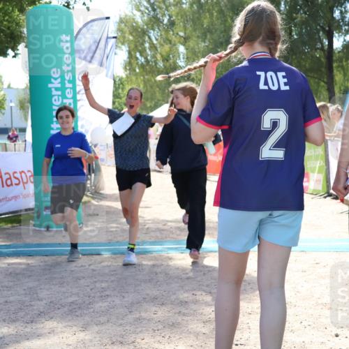 07.09.2025 - 19. Norderstedt Triathlon Zöllner http://msf.ph/oto/8790741 07.09.2025 14:04:28 Ziel 359 meine-sportfotos.de