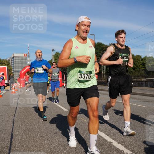 07.09.2025 - BARMER Alsterlauf Yannick Fuchs http://msf.ph/oto/8790747 07.09.2025 09:41:14 Laufen 3983, 4931, 3575, 4530 meine-sportfotos.de