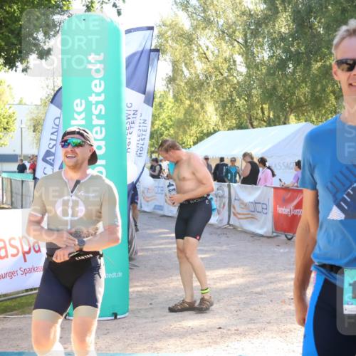 07.09.2025 - 19. Norderstedt Triathlon Zöllner http://msf.ph/oto/8790749 07.09.2025 16:28:27 Ziel 487, 515, 1488, 1529, 1534 meine-sportfotos.de