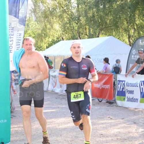 07.09.2025 - 19. Norderstedt Triathlon Zöllner http://msf.ph/oto/8790762 07.09.2025 16:28:31 Ziel 487, 507, 515, 1534 meine-sportfotos.de