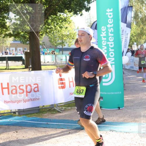 07.09.2025 - 19. Norderstedt Triathlon Zöllner http://msf.ph/oto/8790771 07.09.2025 16:28:32 Ziel 487, 507, 515, 1534 meine-sportfotos.de