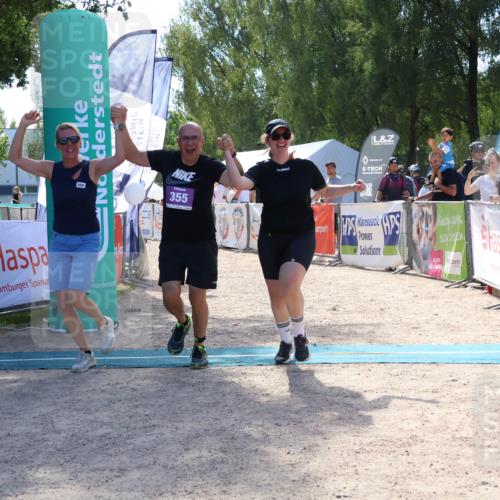 07.09.2025 - 19. Norderstedt Triathlon Zöllner http://msf.ph/oto/8790791 07.09.2025 14:06:28 Ziel 355 meine-sportfotos.de
