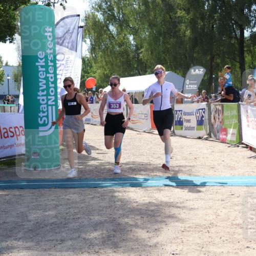 07.09.2025 - 19. Norderstedt Triathlon Zöllner http://msf.ph/oto/8790809 07.09.2025 14:06:40 Ziel 353 meine-sportfotos.de