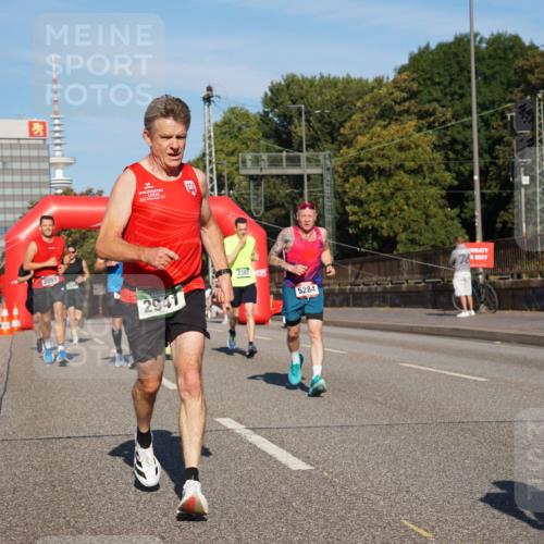 07.09.2025 - BARMER Alsterlauf Yannick Fuchs http://msf.ph/oto/8790820 07.09.2025 09:41:18 Laufen 2253, 2941, 2383, 5284 meine-sportfotos.de