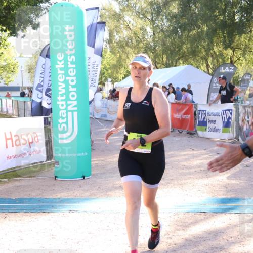 07.09.2025 - 19. Norderstedt Triathlon Zöllner http://msf.ph/oto/8790843 07.09.2025 16:28:47 Ziel 462 meine-sportfotos.de