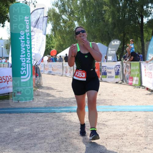 07.09.2025 - 19. Norderstedt Triathlon Zöllner http://msf.ph/oto/8790849 07.09.2025 14:08:46 Ziel 1353 meine-sportfotos.de