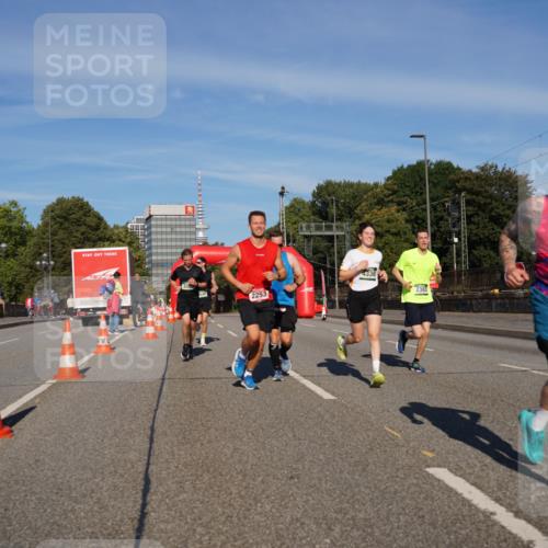07.09.2025 - BARMER Alsterlauf Yannick Fuchs http://msf.ph/oto/8790883 07.09.2025 09:41:21 Laufen 2253, 4330, 2383, 5284, 77 meine-sportfotos.de