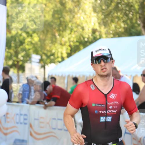 07.09.2025 - 19. Norderstedt Triathlon Zöllner http://msf.ph/oto/8790886 07.09.2025 16:29:31 Ziel 502 meine-sportfotos.de