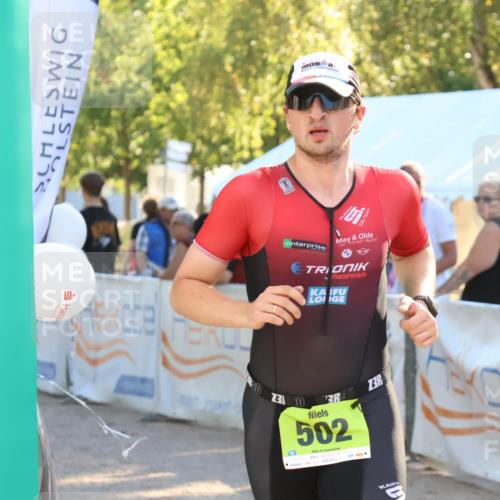 07.09.2025 - 19. Norderstedt Triathlon Zöllner http://msf.ph/oto/8790891 07.09.2025 16:29:32 Ziel 502 meine-sportfotos.de