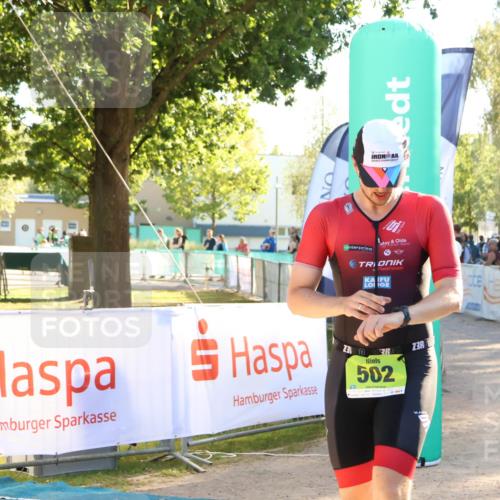 07.09.2025 - 19. Norderstedt Triathlon Zöllner http://msf.ph/oto/8790909 07.09.2025 16:29:33 Ziel 502 meine-sportfotos.de