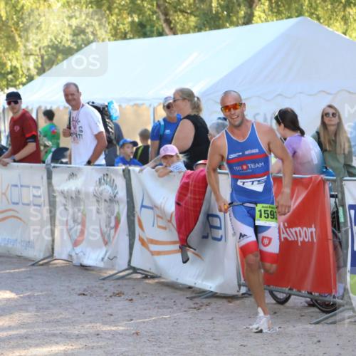 07.09.2025 - 19. Norderstedt Triathlon Zöllner http://msf.ph/oto/8790912 07.09.2025 16:29:51 Ziel 496, 1593 meine-sportfotos.de