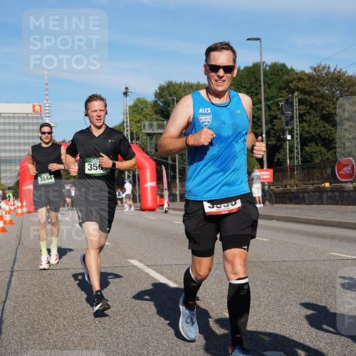 07.09.2025 - BARMER Alsterlauf Yannick Fuchs http://msf.ph/oto/8790923 07.09.2025 09:41:22 Laufen 3544, 350, 3030 meine-sportfotos.de
