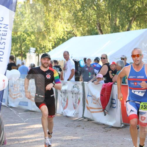 07.09.2025 - 19. Norderstedt Triathlon Zöllner http://msf.ph/oto/8790927 07.09.2025 16:29:53 Ziel 496, 544, 1593 meine-sportfotos.de