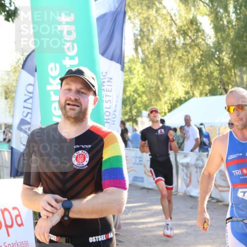 07.09.2025 - 19. Norderstedt Triathlon Zöllner http://msf.ph/oto/8790946 07.09.2025 16:29:55 Ziel 496, 544, 1593 meine-sportfotos.de