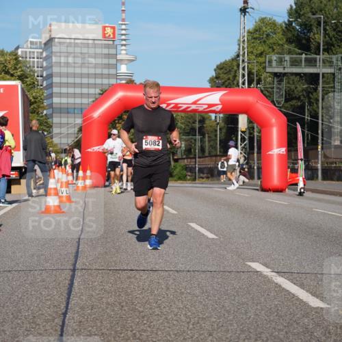 07.09.2025 - BARMER Alsterlauf Yannick Fuchs http://msf.ph/oto/8790953 07.09.2025 09:41:25 Laufen 1, 5082 meine-sportfotos.de