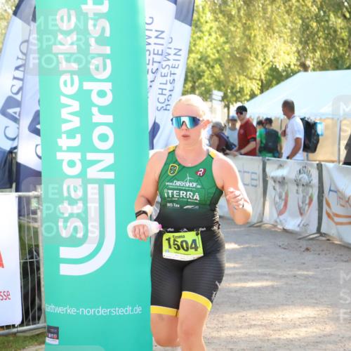 07.09.2025 - 19. Norderstedt Triathlon Zöllner http://msf.ph/oto/8790961 07.09.2025 16:30:08 Ziel 1504 meine-sportfotos.de