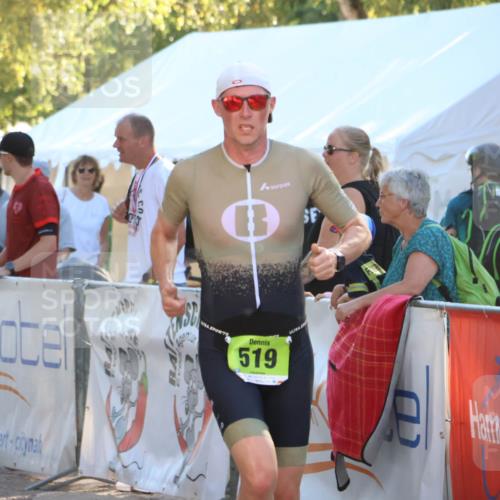 07.09.2025 - 19. Norderstedt Triathlon Zöllner http://msf.ph/oto/8790974 07.09.2025 16:30:12 Ziel 519, 1504 meine-sportfotos.de