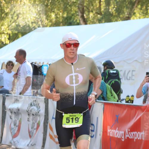 07.09.2025 - 19. Norderstedt Triathlon Zöllner http://msf.ph/oto/8790977 07.09.2025 16:30:13 Ziel 519, 1504 meine-sportfotos.de