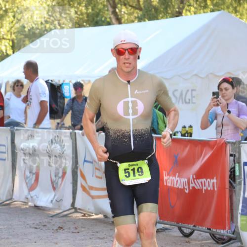 07.09.2025 - 19. Norderstedt Triathlon Zöllner http://msf.ph/oto/8790978 07.09.2025 16:30:13 Ziel 519, 1504 meine-sportfotos.de
