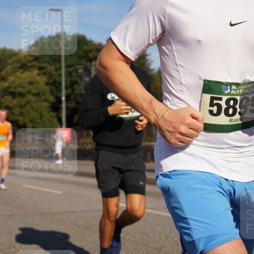 07.09.2025 - BARMER Alsterlauf Yannick Fuchs http://msf.ph/oto/8790979 07.09.2025 09:43:28 Laufen 36, 5899 meine-sportfotos.de