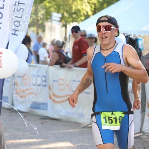 07.09.2025 - 19. Norderstedt Triathlon Zöllner http://msf.ph/oto/8790992 07.09.2025 16:30:17 Ziel 519, 552, 1510 meine-sportfotos.de