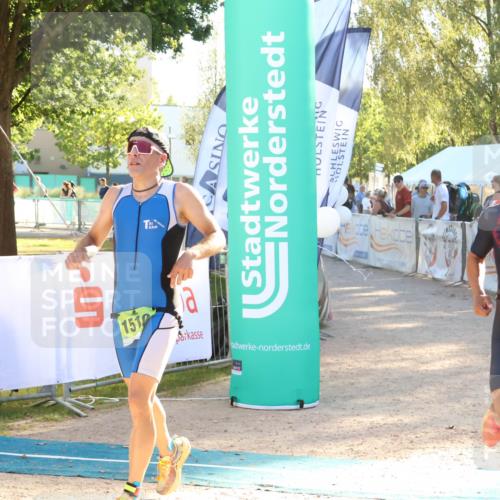 07.09.2025 - 19. Norderstedt Triathlon Zöllner http://msf.ph/oto/8791007 07.09.2025 16:30:19 Ziel 519, 552, 1510 meine-sportfotos.de
