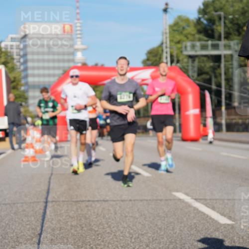 07.09.2025 - BARMER Alsterlauf Yannick Fuchs http://msf.ph/oto/8791019 07.09.2025 09:41:30 Laufen 35 meine-sportfotos.de