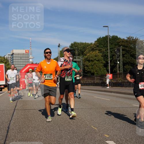 07.09.2025 - BARMER Alsterlauf Yannick Fuchs http://msf.ph/oto/8791069 07.09.2025 09:43:32 Laufen 3443, 1102, 4936, 3147, 6176, 2478 meine-sportfotos.de