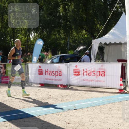 07.09.2025 - 19. Norderstedt Triathlon Zöllner http://msf.ph/oto/8791080 07.09.2025 15:41:14 Ziel 1457 meine-sportfotos.de
