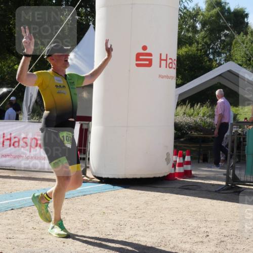 07.09.2025 - 19. Norderstedt Triathlon Zöllner http://msf.ph/oto/8791101 07.09.2025 15:41:45 Ziel 1029 meine-sportfotos.de