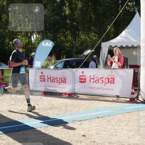 07.09.2025 - 19. Norderstedt Triathlon Zöllner http://msf.ph/oto/8791106 07.09.2025 15:41:59 Ziel 398 meine-sportfotos.de