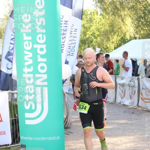 07.09.2025 - 19. Norderstedt Triathlon Zöllner http://msf.ph/oto/8791107 07.09.2025 16:30:59 Ziel 534, 548, 1071, 1439, 1572 meine-sportfotos.de