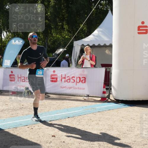 07.09.2025 - 19. Norderstedt Triathlon Zöllner http://msf.ph/oto/8791110 07.09.2025 15:42:00 Ziel 398 meine-sportfotos.de