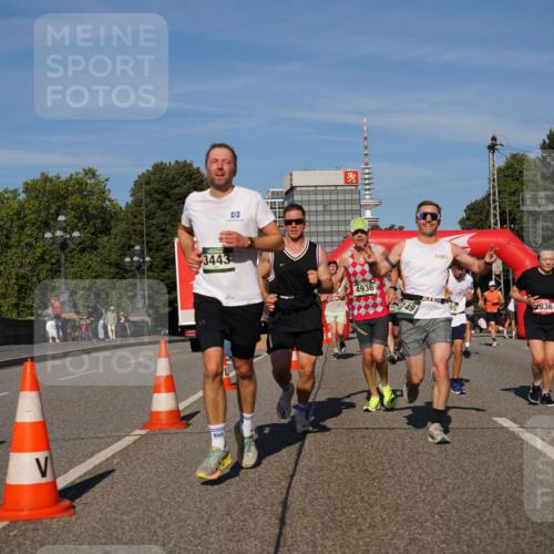07.09.2025 - BARMER Alsterlauf Yannick Fuchs http://msf.ph/oto/8791115 07.09.2025 09:43:34 Laufen 3443, 4936, 162749, 2836 meine-sportfotos.de
