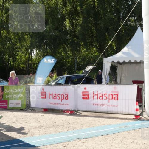 07.09.2025 - 19. Norderstedt Triathlon Zöllner http://msf.ph/oto/8791143 07.09.2025 15:42:50 Ziel 984 meine-sportfotos.de