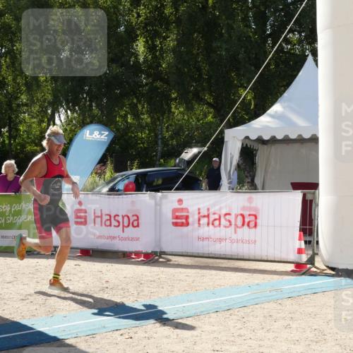 07.09.2025 - 19. Norderstedt Triathlon Zöllner http://msf.ph/oto/8791146 07.09.2025 15:42:51 Ziel 984 meine-sportfotos.de