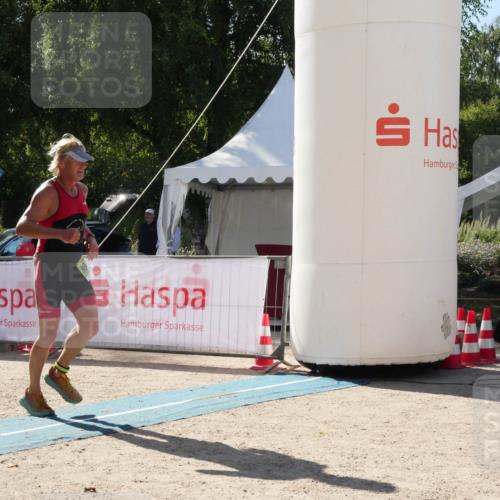 07.09.2025 - 19. Norderstedt Triathlon Zöllner http://msf.ph/oto/8791150 07.09.2025 15:42:51 Ziel 984 meine-sportfotos.de