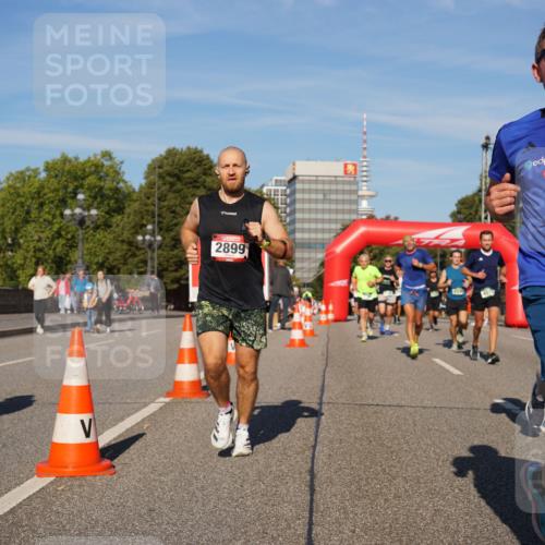 07.09.2025 - BARMER Alsterlauf Yannick Fuchs http://msf.ph/oto/8791178 07.09.2025 09:41:36 Laufen 2899, 451, 10, 8422 meine-sportfotos.de