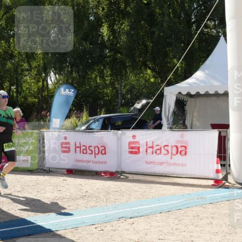 07.09.2025 - 19. Norderstedt Triathlon Zöllner http://msf.ph/oto/8791182 07.09.2025 15:44:10 Ziel 1034 meine-sportfotos.de