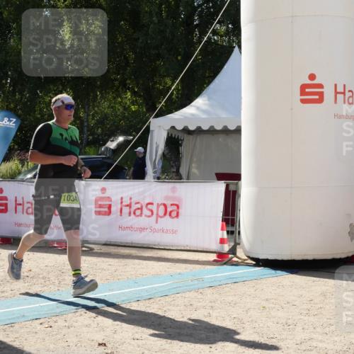 07.09.2025 - 19. Norderstedt Triathlon Zöllner http://msf.ph/oto/8791187 07.09.2025 15:44:11 Ziel 1034 meine-sportfotos.de