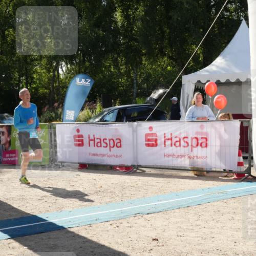 07.09.2025 - 19. Norderstedt Triathlon Zöllner http://msf.ph/oto/8791196 07.09.2025 15:44:24 Ziel 373 meine-sportfotos.de