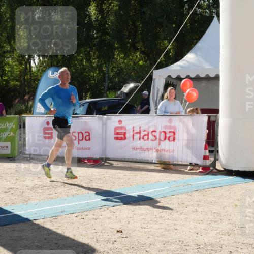 07.09.2025 - 19. Norderstedt Triathlon Zöllner http://msf.ph/oto/8791199 07.09.2025 15:44:24 Ziel 373 meine-sportfotos.de