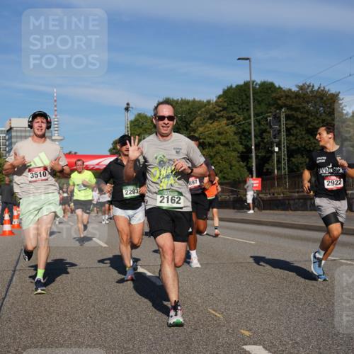 07.09.2025 - BARMER Alsterlauf Yannick Fuchs http://msf.ph/oto/8791203 07.09.2025 09:43:38 Laufen 3510, 10, 2203, 2162, 897, 2922 meine-sportfotos.de