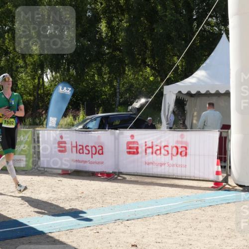 07.09.2025 - 19. Norderstedt Triathlon Zöllner http://msf.ph/oto/8791212 07.09.2025 15:45:18 Ziel  meine-sportfotos.de