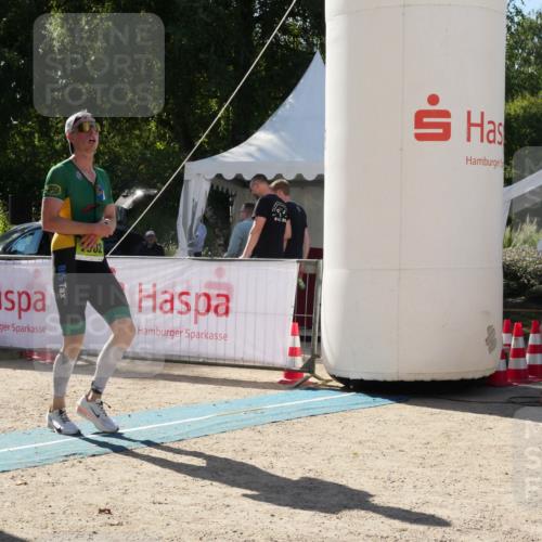 07.09.2025 - 19. Norderstedt Triathlon Zöllner http://msf.ph/oto/8791219 07.09.2025 15:45:19 Ziel  meine-sportfotos.de
