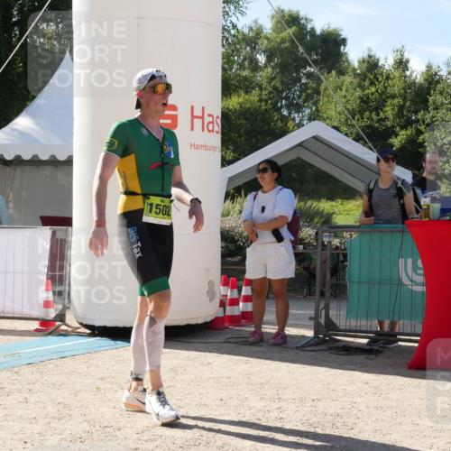 07.09.2025 - 19. Norderstedt Triathlon Zöllner http://msf.ph/oto/8791229 07.09.2025 15:45:21 Ziel  meine-sportfotos.de