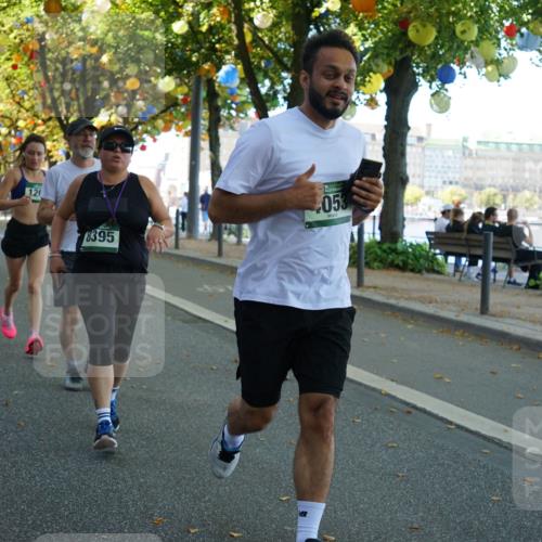 07.09.2025 - BARMER Alsterlauf Yannick Fuchs http://msf.ph/oto/8791231 07.09.2025 11:38:22 Laufen 12, 8395, 053 meine-sportfotos.de
