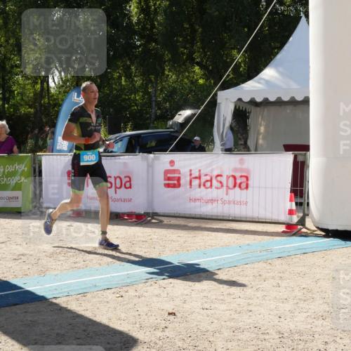 07.09.2025 - 19. Norderstedt Triathlon Zöllner http://msf.ph/oto/8791239 07.09.2025 15:45:37 Ziel 900 meine-sportfotos.de
