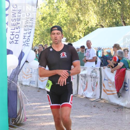 07.09.2025 - 19. Norderstedt Triathlon Zöllner http://msf.ph/oto/8791240 07.09.2025 16:31:15 Ziel 549 meine-sportfotos.de